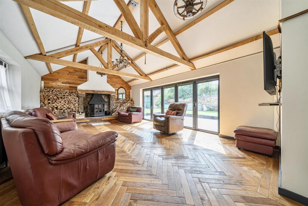 House in Northampton - View 3