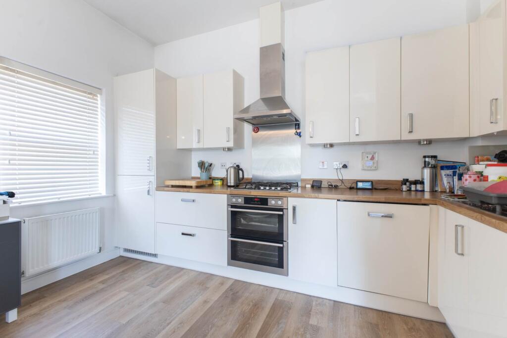Parsonage Road, Horsham - View 3