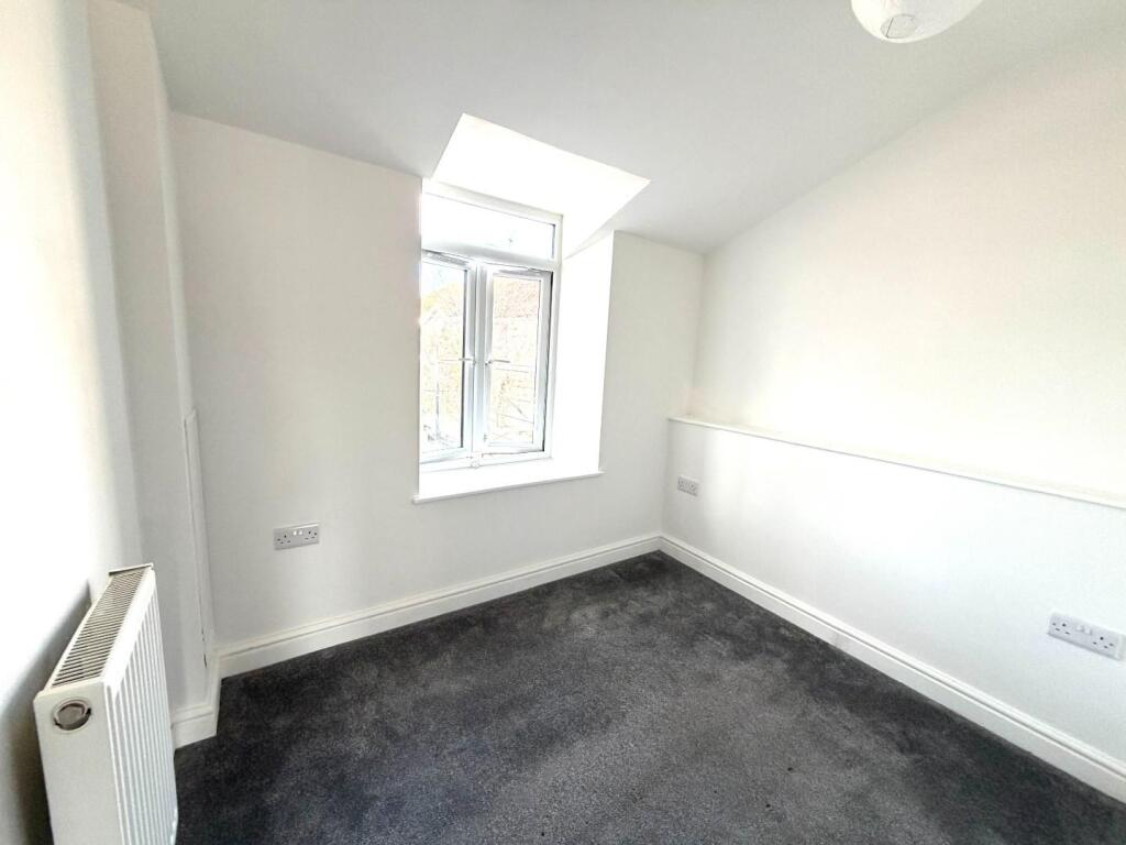 Additional image 5 of High Street, Street