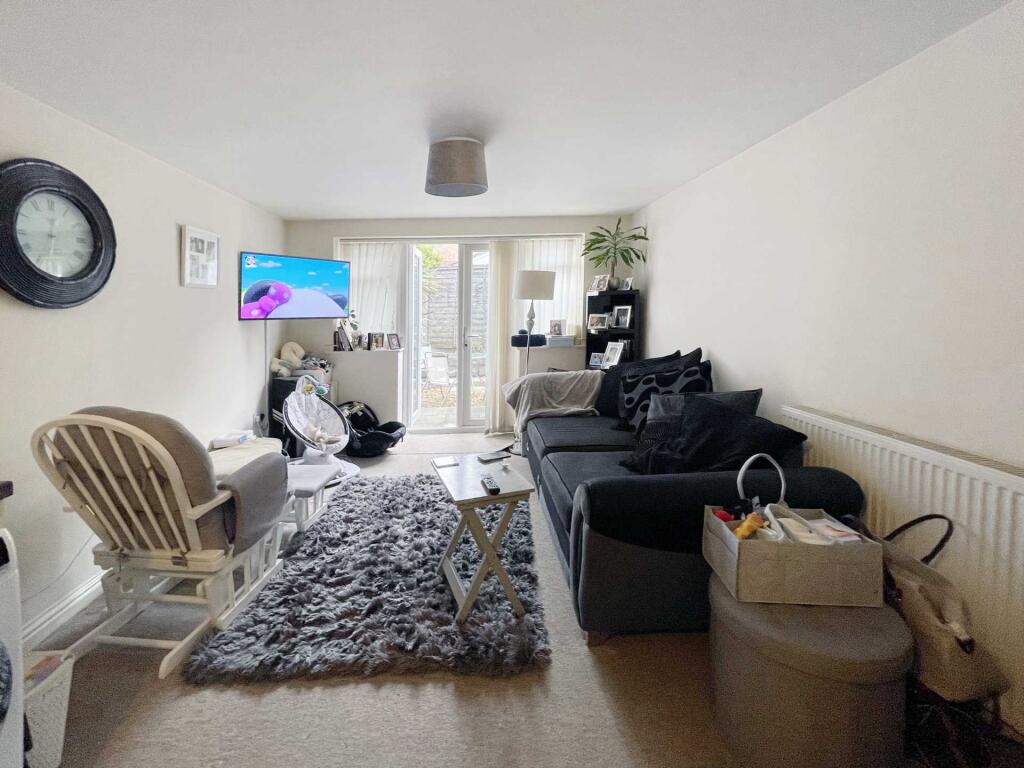 Additional image 2 of Palmerston Road, Bournemouth * Garden Flat *