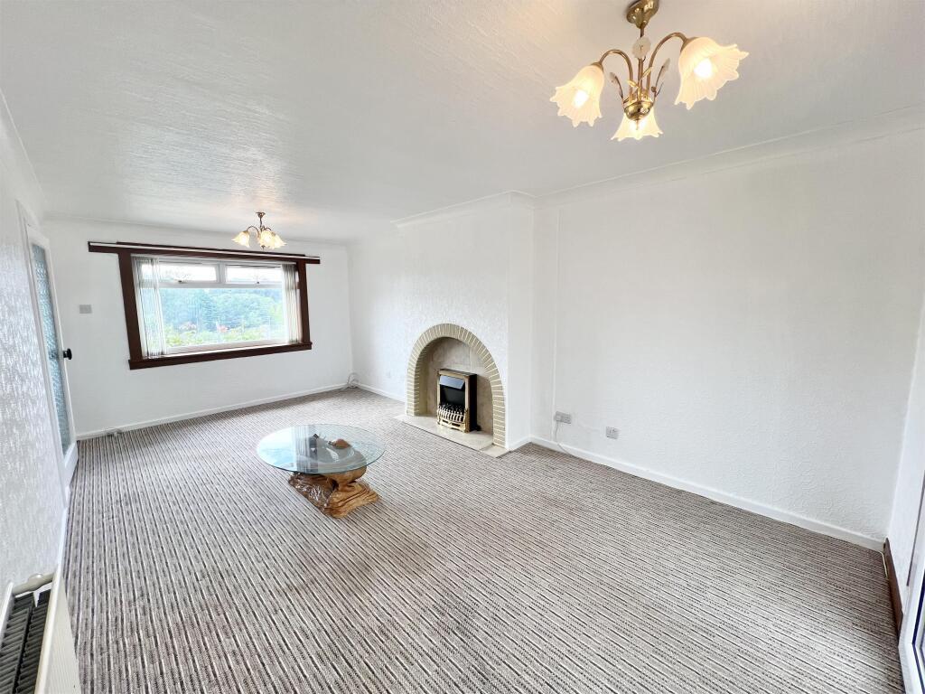 House in Kilmarnock, North Ayrshire - View 4