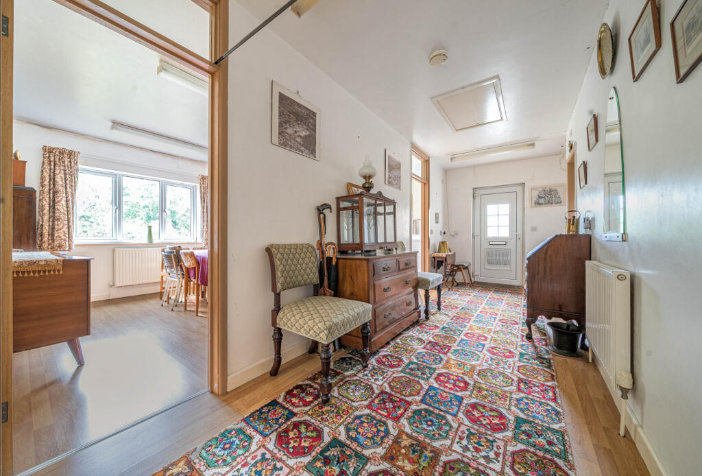 Station Road, Bishops Cleeve, Cheltenham, Gloucestershire, GL52 photo 2