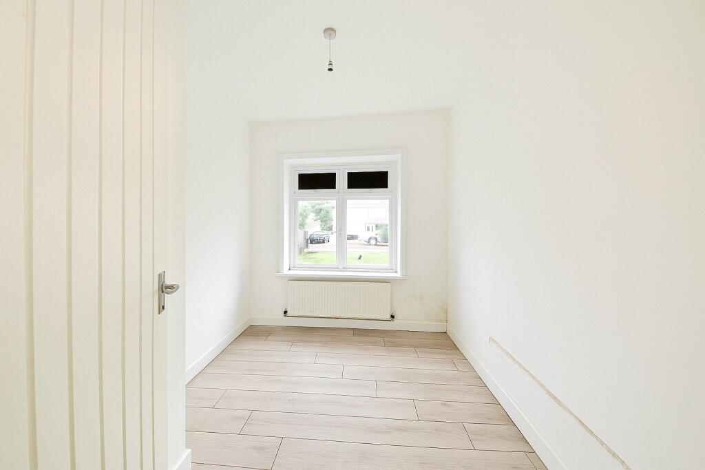 Apartment in Enfield - More