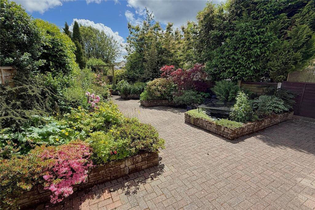 Bramble Close, Kendal, Cumbria, LA9 photo 3