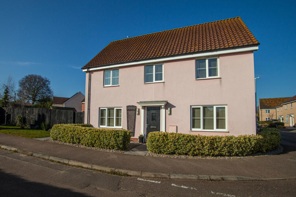 Main image of property: Swallows Close, Hollesley, IP12 3RW
