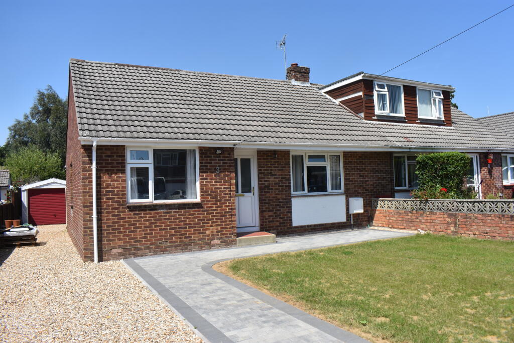 Main image of property: St Davids Road, Locks Heath, Southampton, Hampshire