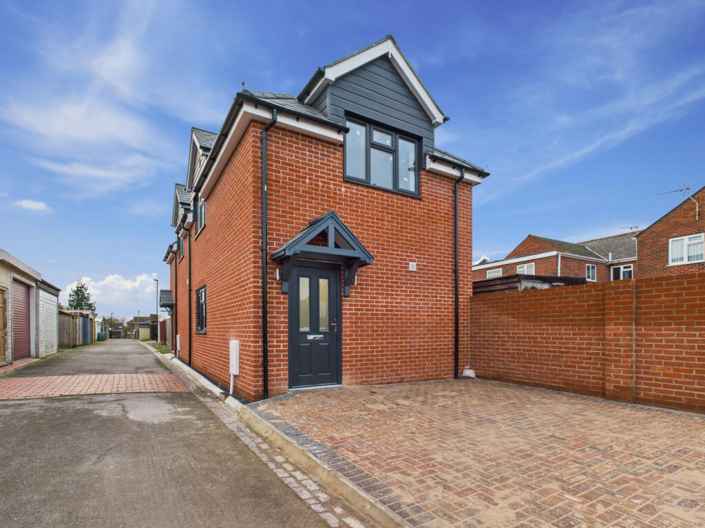 Main image of property: Wood Place, SO19