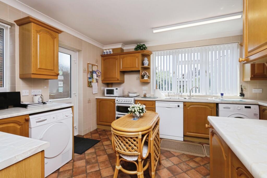 House in Lewes, Ringmer - More