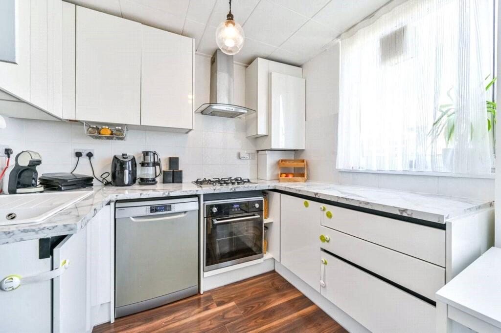 Apartment in London - View 4
