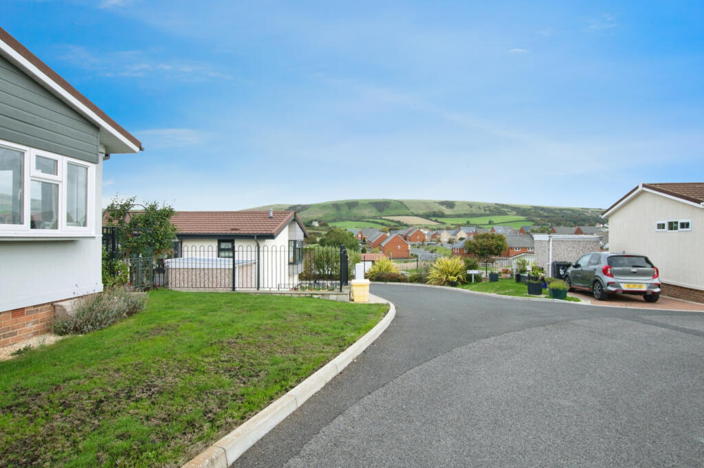 Swanage, Dorset, BH19 photo 3