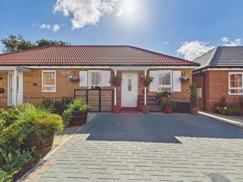 Main image of property: Chalk Pasture, Bridlington