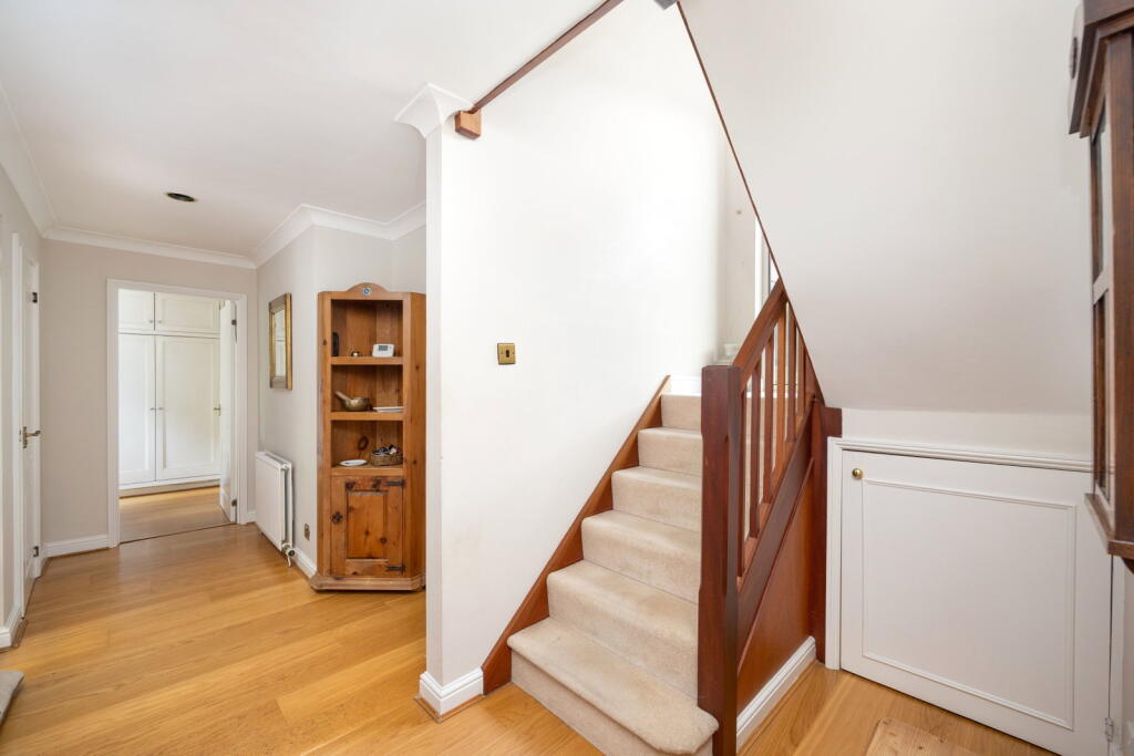 House in Bath - View 5