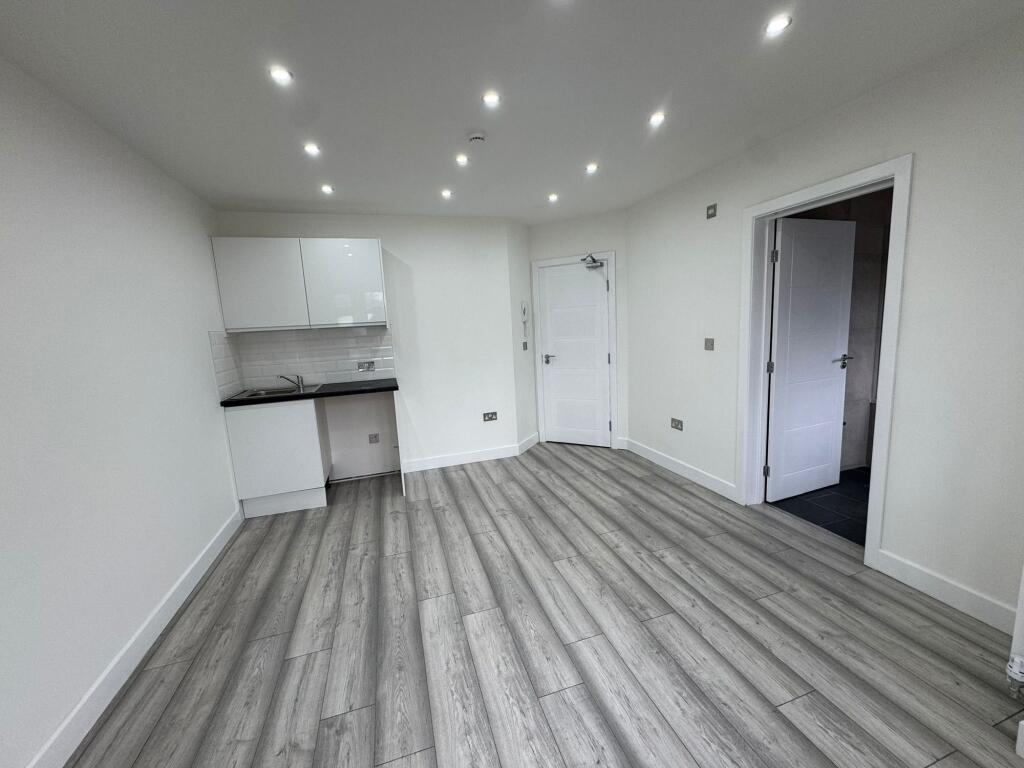 Oak Road, West Bromwich, B70