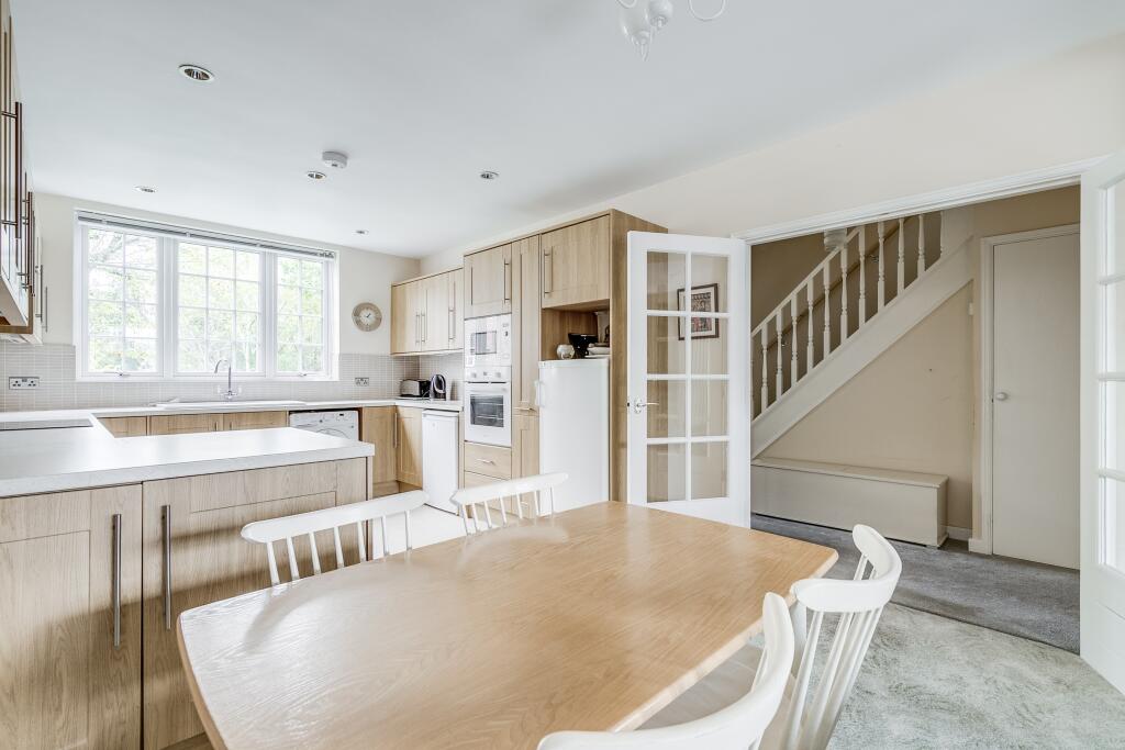 Prae Close, St Albans, AL3 photo 2