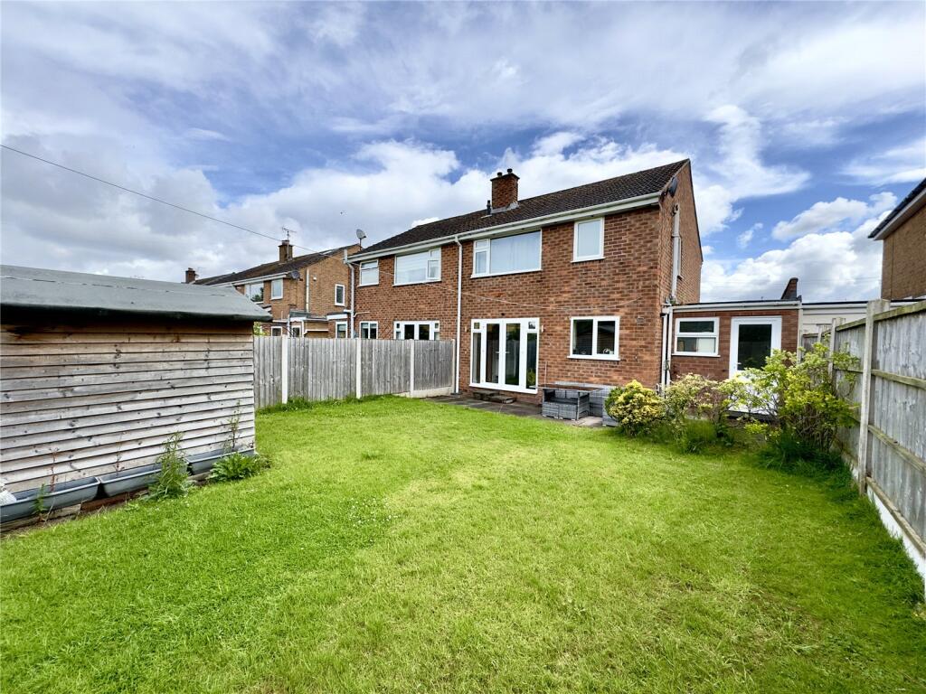 Dorset Drive, Pensby, Wirral, CH61 photo 2