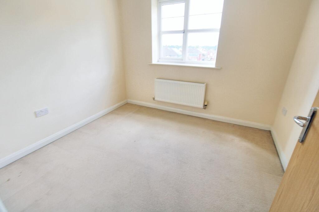 Wordsworth Road, Denton, M34 photo 5