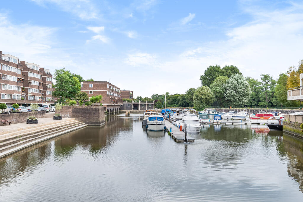Main image of property: Justin Close, Brentford Dock, Brentford, Greater London, TW8