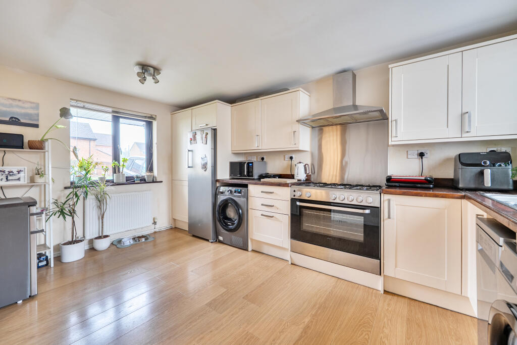 Westbury Park, Royal Wootton Bassett, SN4 photo 2