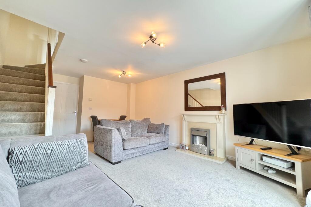 House in Winchester, Whiteley - View 5