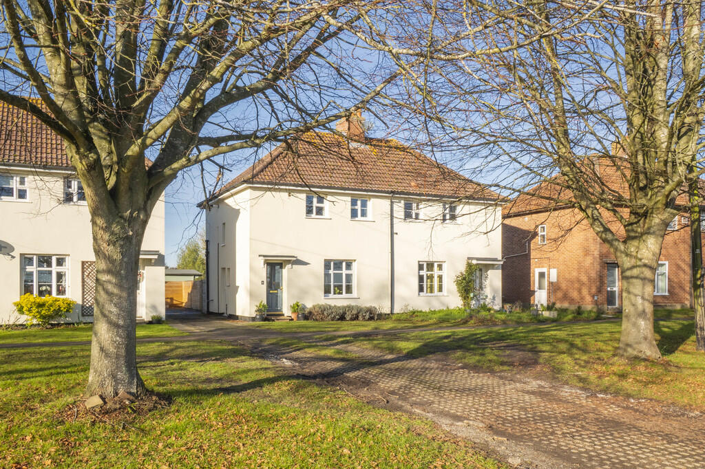 2-bed semi-detached on Lavenham, Sudbury, Suffolk, £295,000
