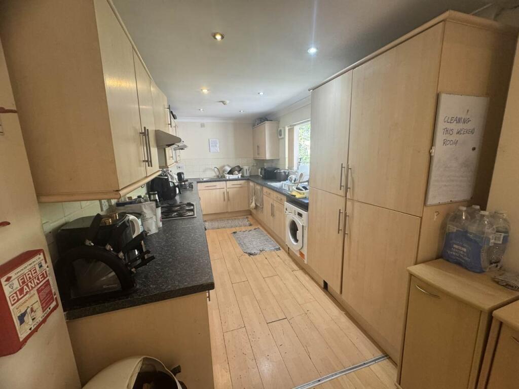House in Cardiff - View 4