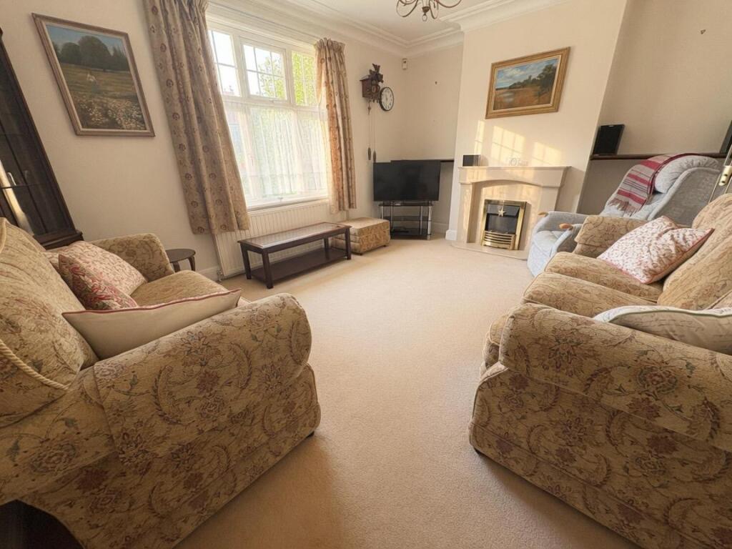 The Avenue, Spinney Hill, Northampton NN3 - View 2