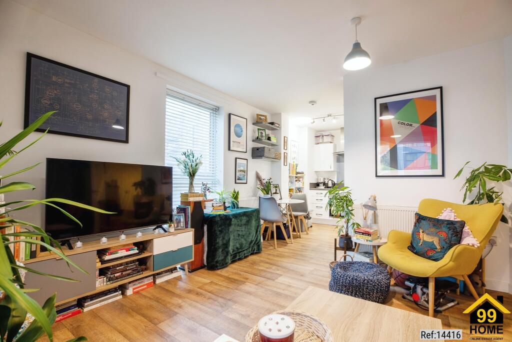 Apartment in London - View 2