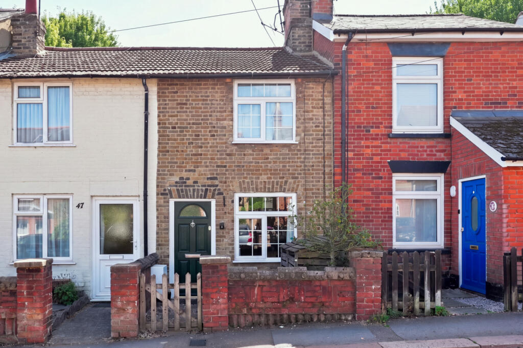 2-bed terraced on New Town Road, Bishop's Stortford, Hertfordshire, CM23, £325,000