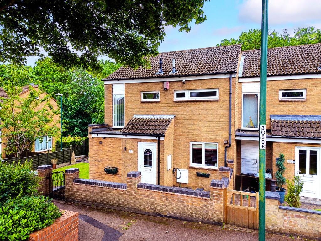 Main image of property: Curlew Close, Nottingham