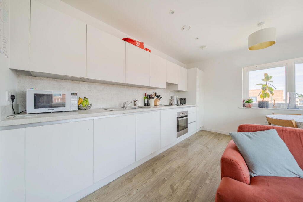 Apartment in London - View 2