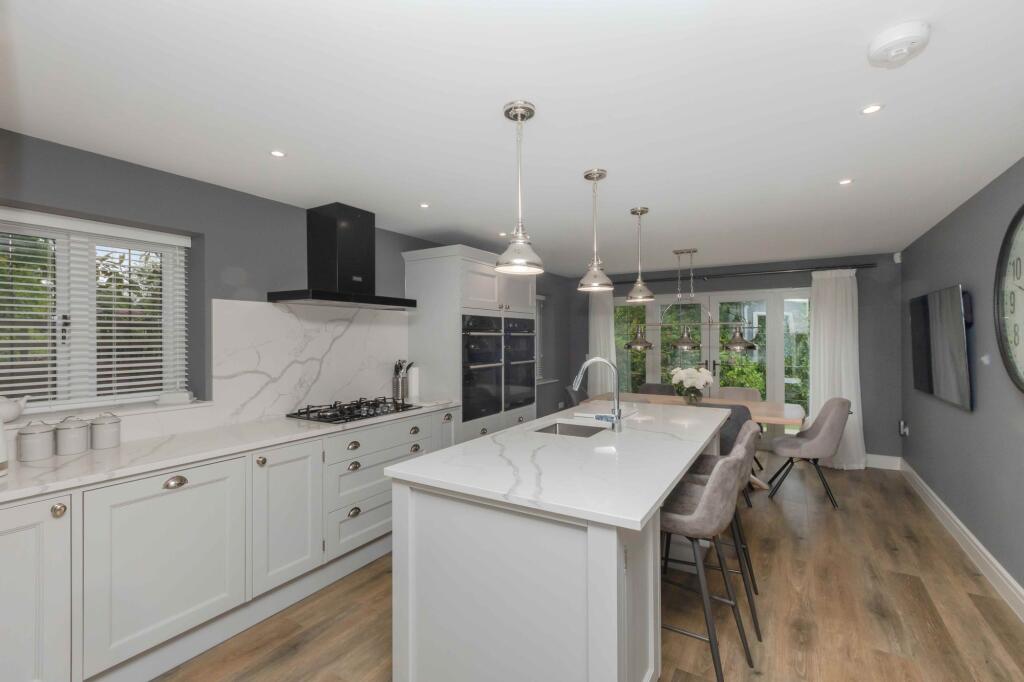 Fielden Road, Crowborough, TN6 image 2