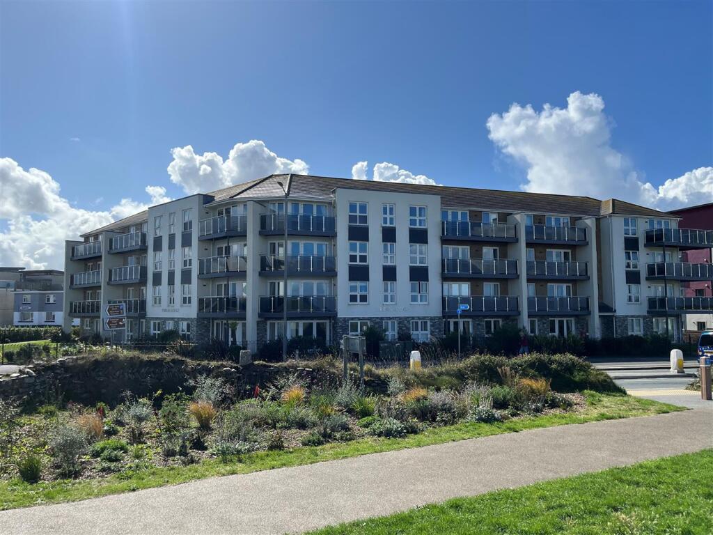 Main image of property: Narrowcliff, Newquay