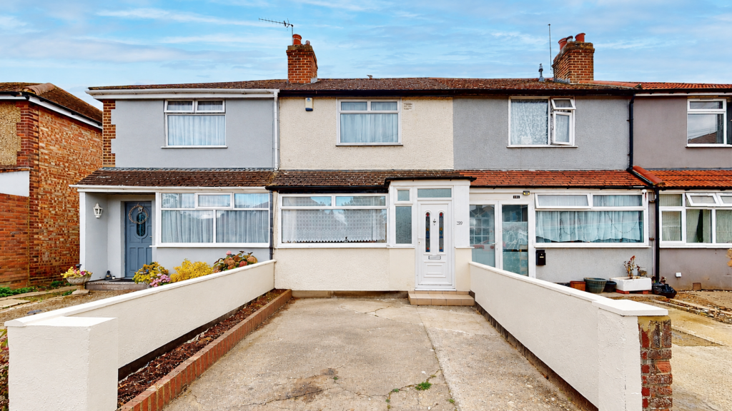 Main image of property: Woodstock Gardens, Hayes