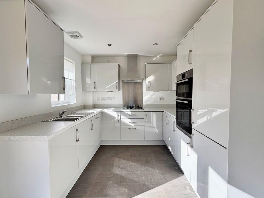 Tolsford Road, Houlton, Rugby photo 2