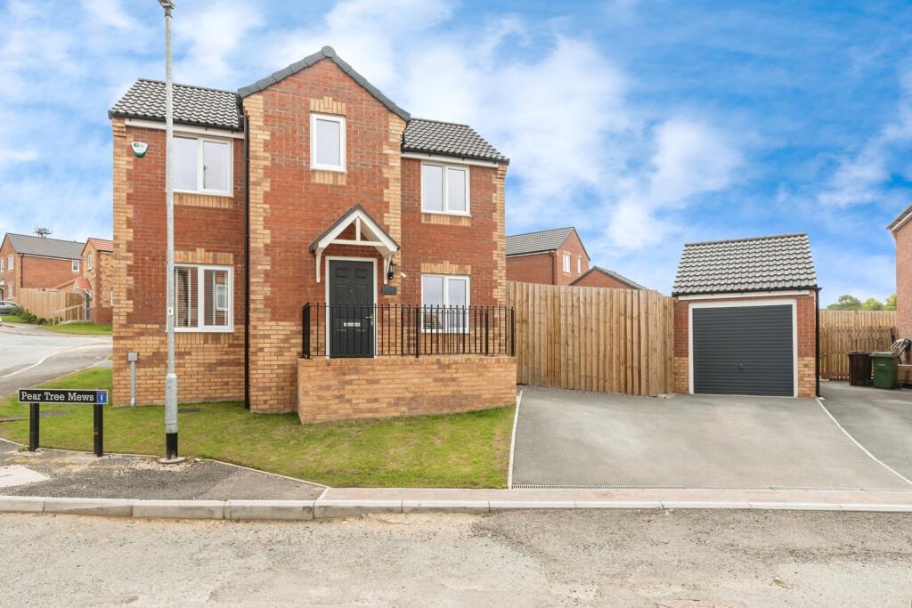 Main image of property: Pear Tree Mews, Knottingley, West Yorkshire, WF11