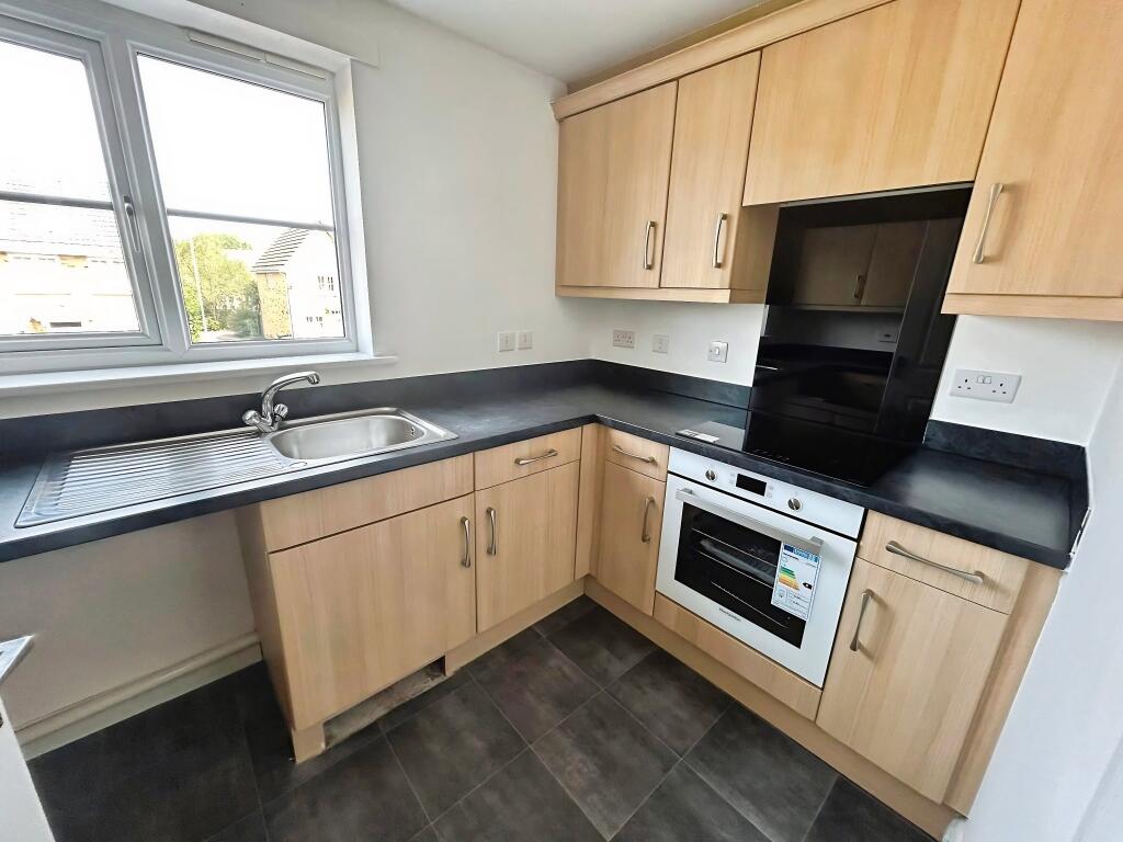Apartment in Newport - View 3