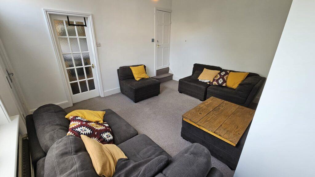 Church Street, Kirkstall, Leeds, LS5 3HZ - View 4