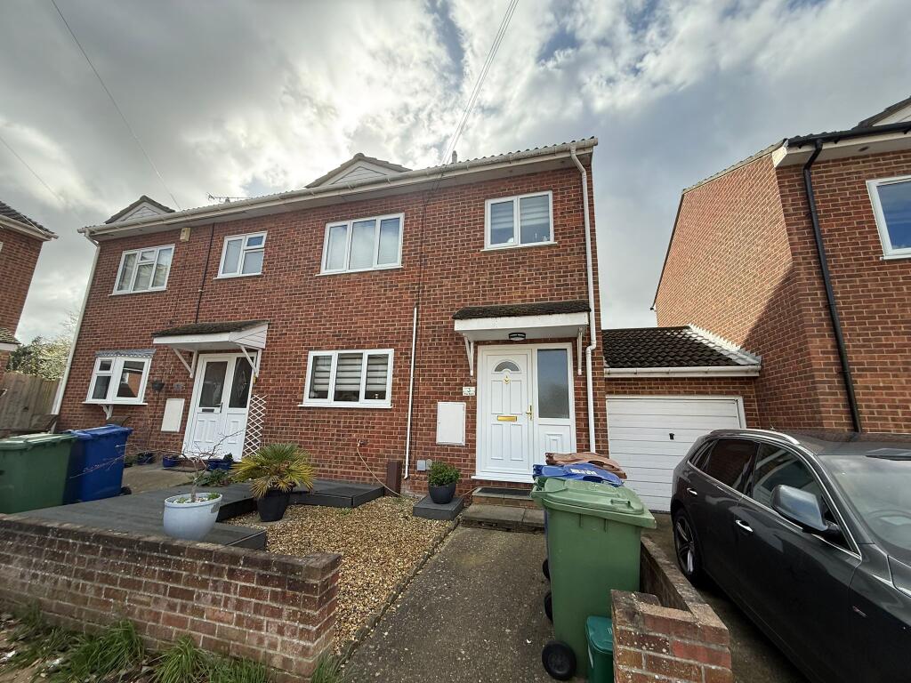 Main image of property: Dell Road, Grays