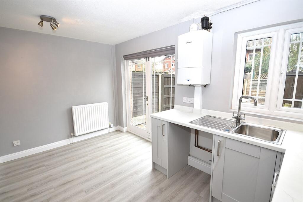 Shelbourne Mews, Macclesfield, SK10 photo 4