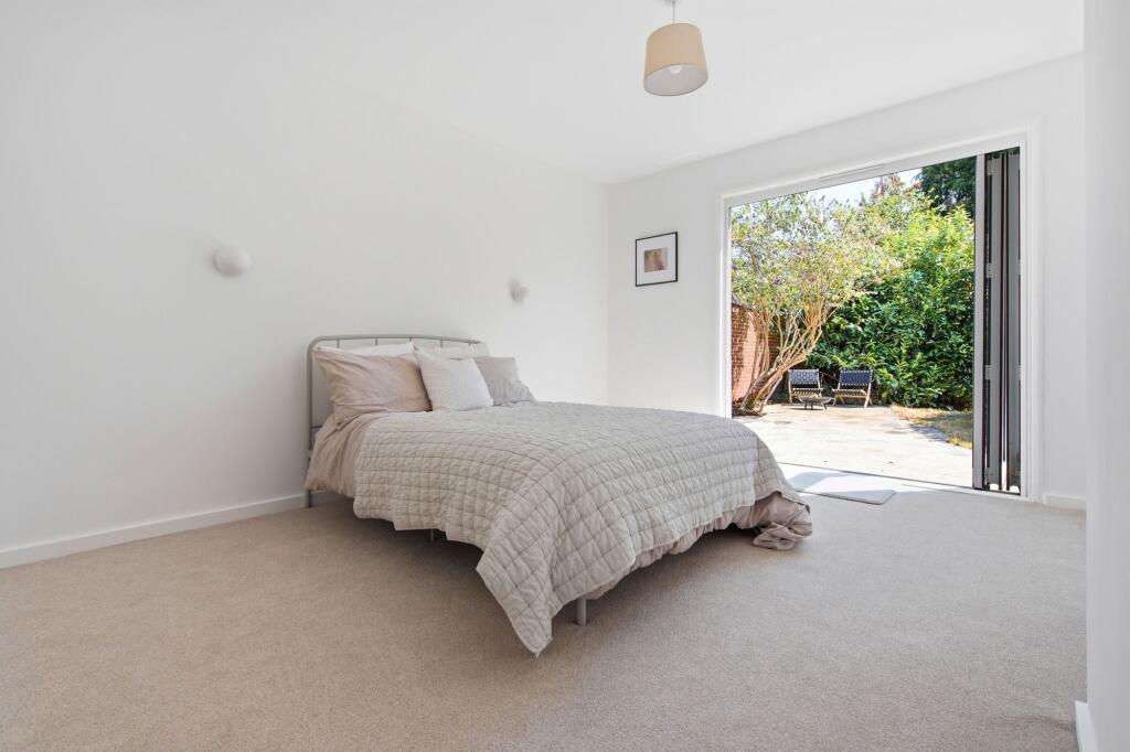 Chavey Down Road, Winkfield Row - View 5