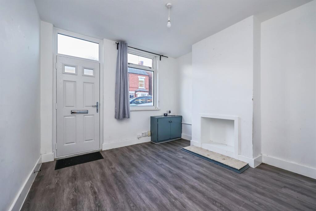 House in Nottingham - View 2