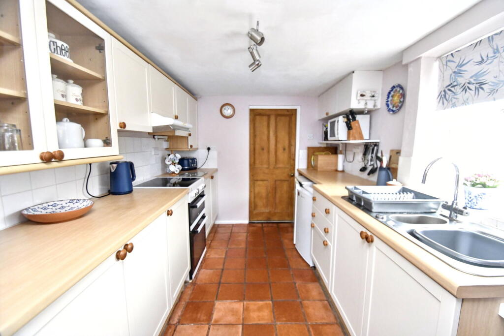 House in Truro - View 5