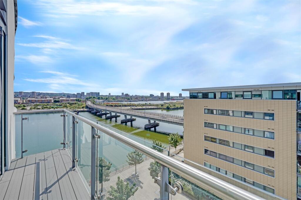 Apartment in London, Gallions Reach - View 5