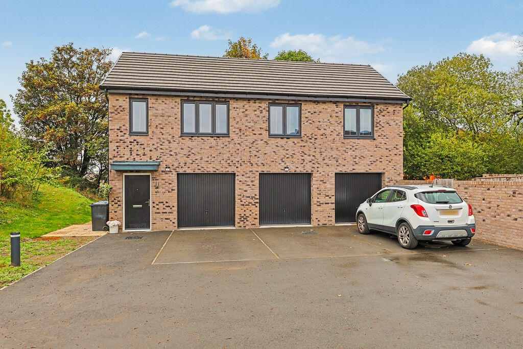 2-bed detached on Woodyard Avenue, Tapton, Chesterfield, £180,000