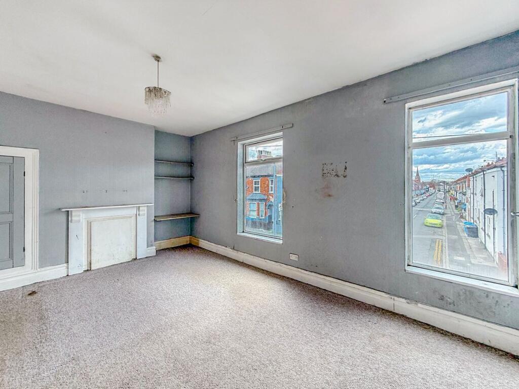 House in Hull, Kingston upon Hull - View 5