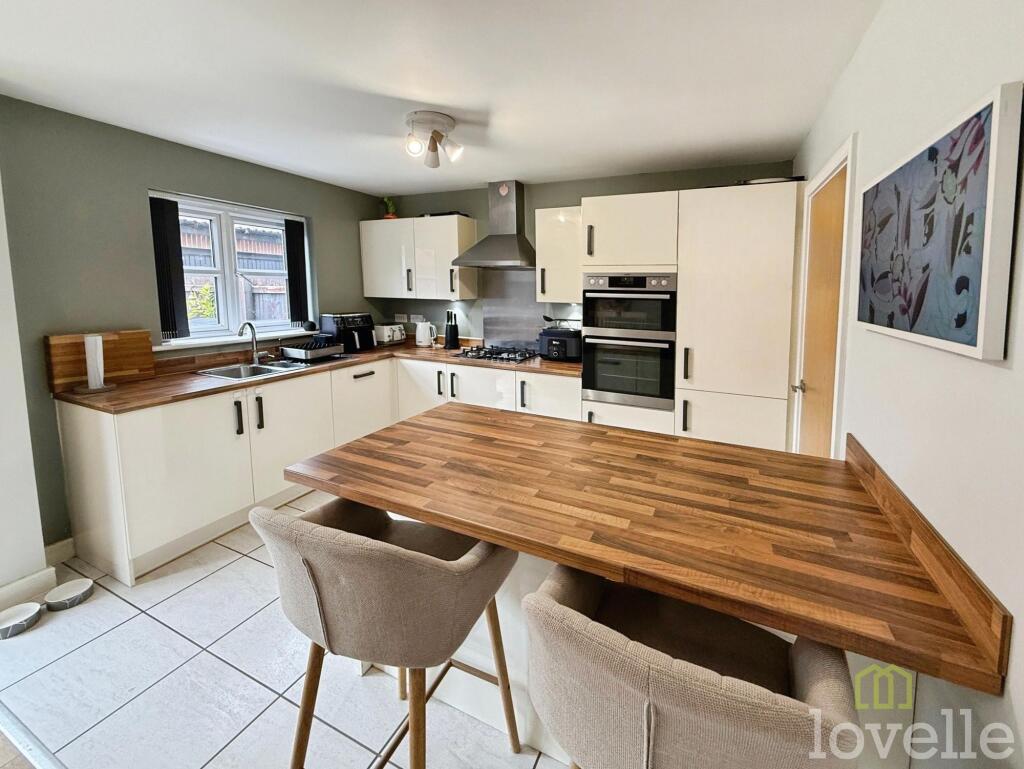 House in North Kesteven, Witham St. Hughs - More