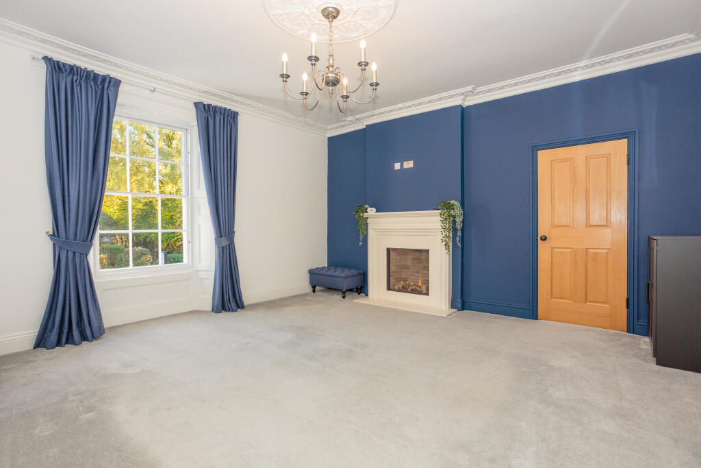 Apartment in Dumfries - View 2