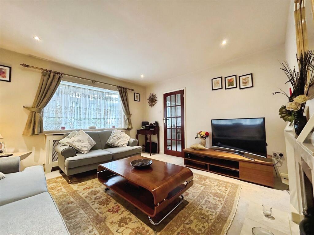 House in Twickenham - View 5