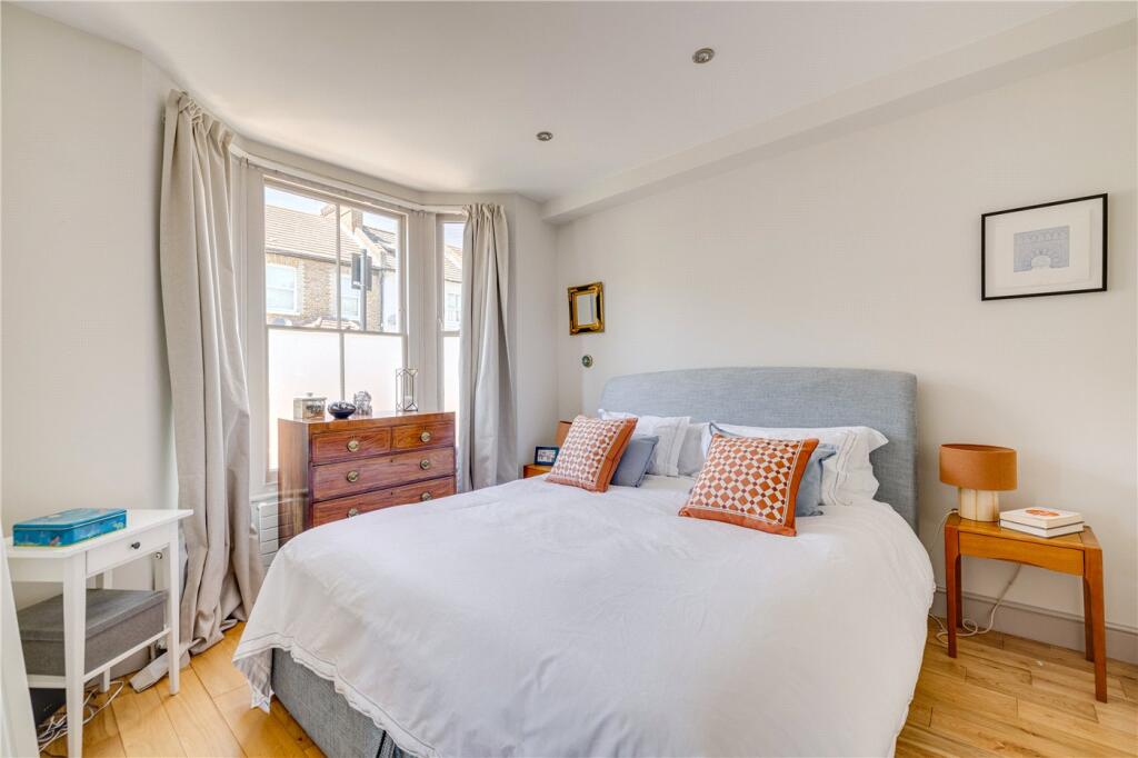 Apartment in London - View 4