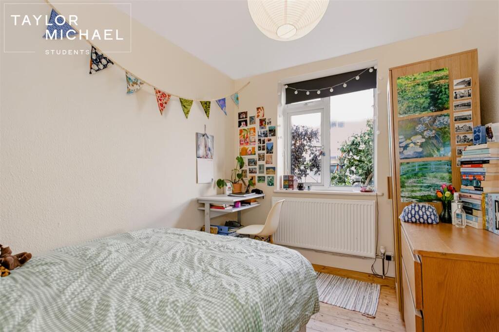 4 bedroom terraced house for rent